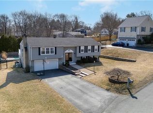 9 Iron Forge Rd, Lincoln, RI 02865