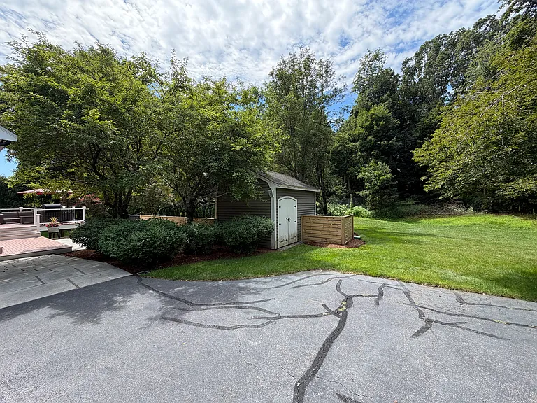 3 Goodwin Dr — Photo 35
