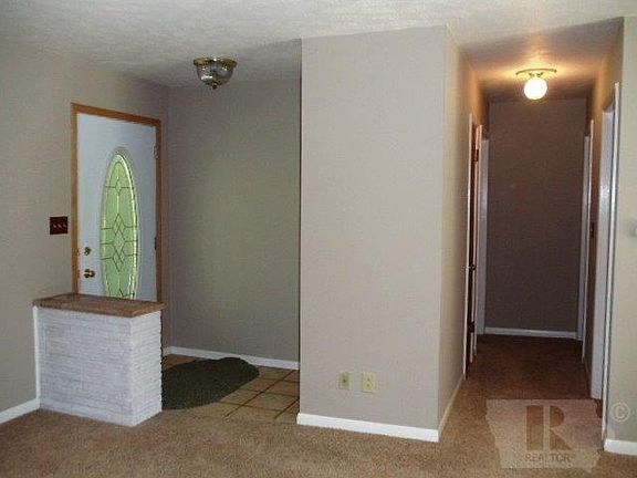 3rd image of 1315 Summer St