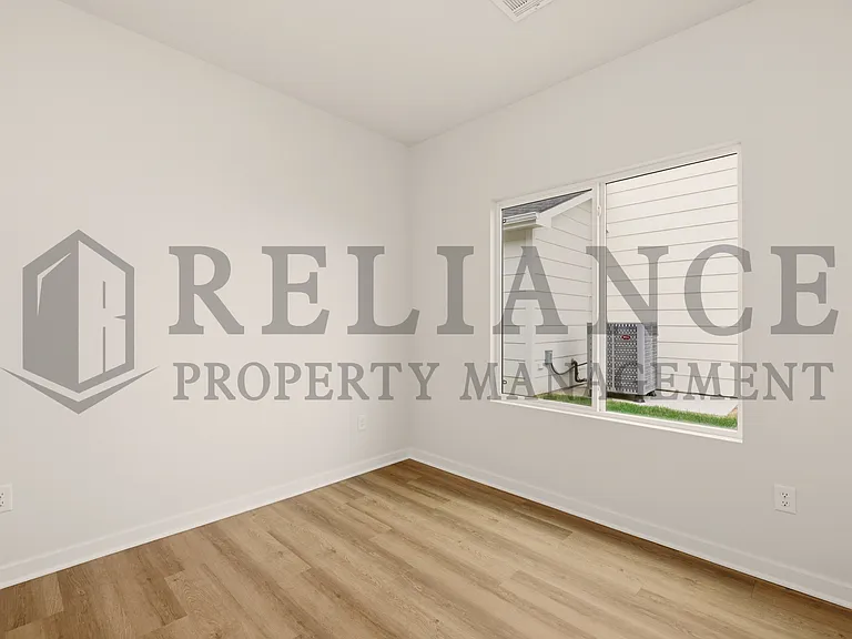 150 N Gowen St — Photo 30