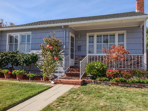 2nd image of 905 Fleetwood Dr