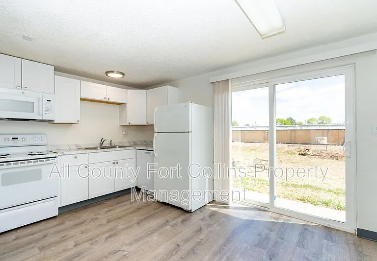 3534 Butternut Dr #A — Photo 6