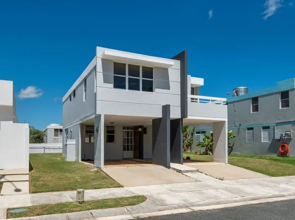 Jardin Dorado Calle Rosado #R-3, Dorado, PR 00646
