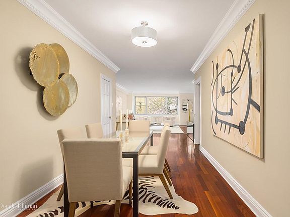 2nd image of 931 Lexington Ave #2M