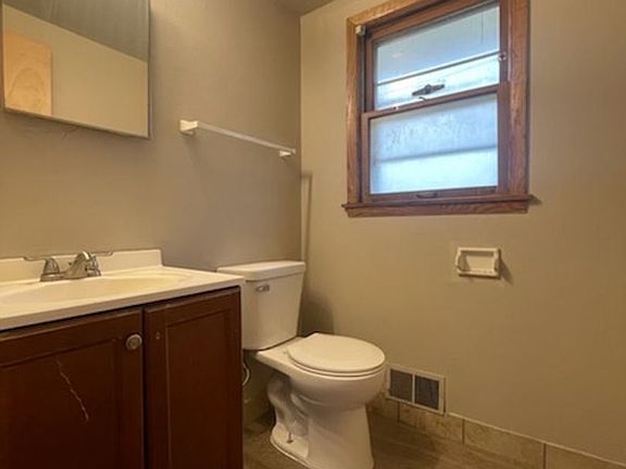 5th image of 6402 N 73rd St #11160966