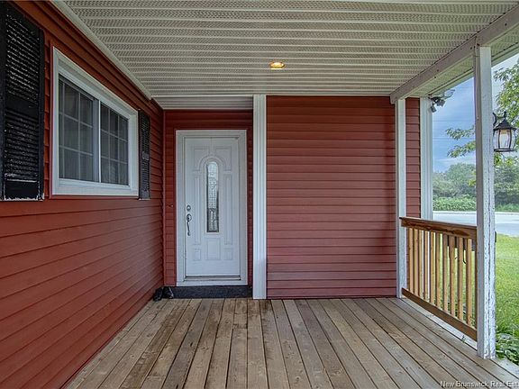 2nd image of 4 Avon Ct