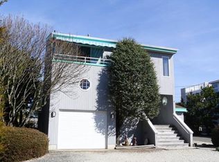 9 W 4th St, Barnegat Light, NJ 08006