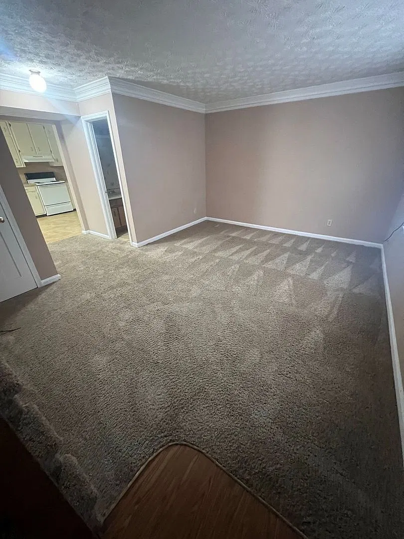 282-284 Scarlet Way — Photo 3