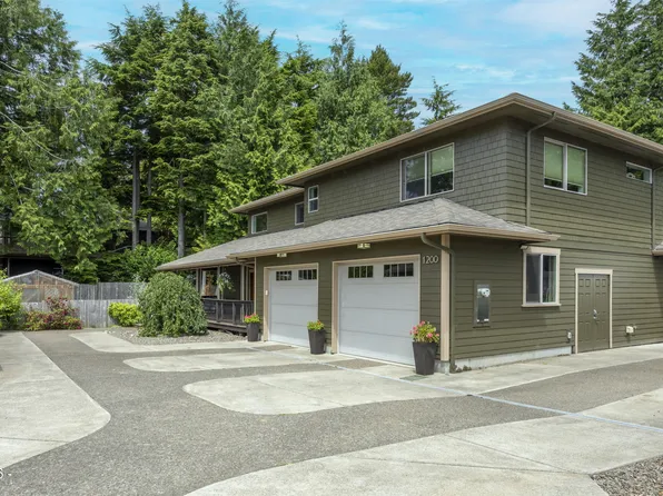 1200 SW Forest Pkwy, Waldport, OR 97394