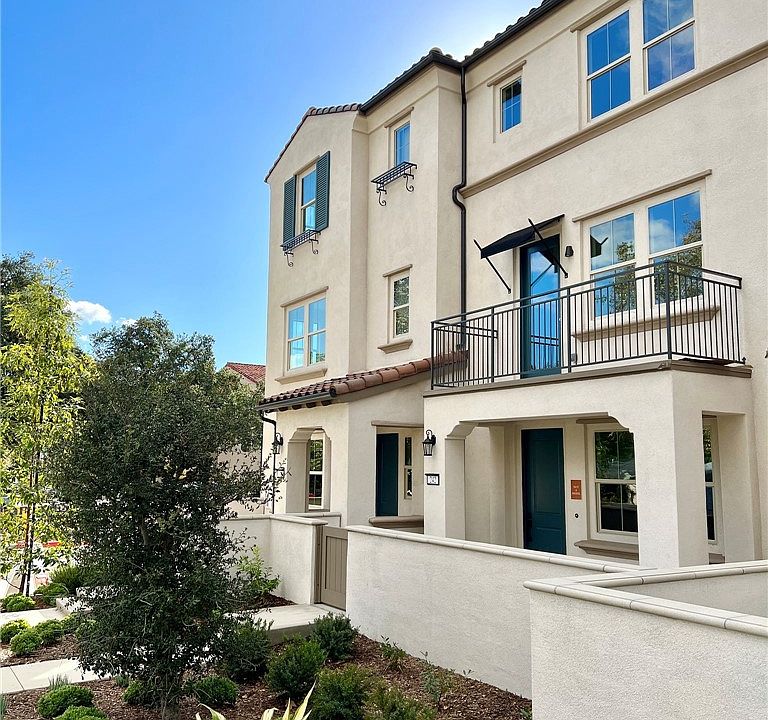 1st image of 103 Dalton Ct
