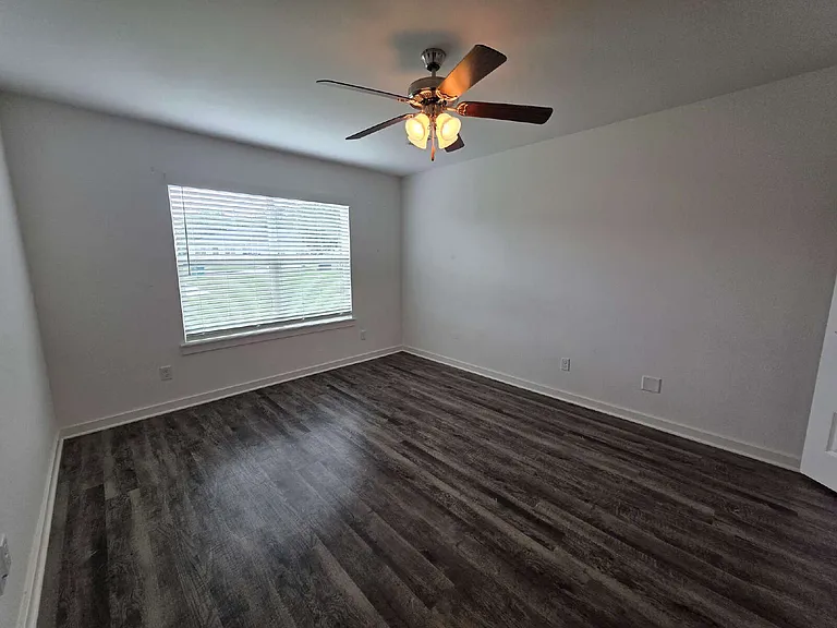 320 Westbrook Ct #1 — Photo 16