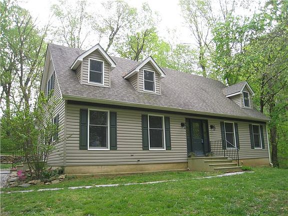 Welcome to 122 Chesterville Road