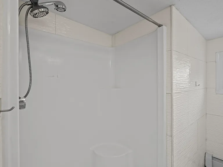 40 Olney Ave — Photo 25