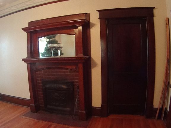 2nd image of 2053 Memorial Ave SW