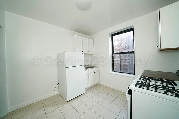 Rented by Sterling Realty Solution Inc | media 2