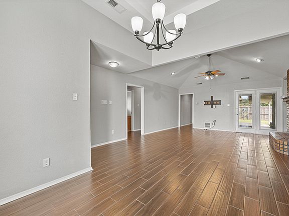 5th image of 5401 Nevada Dr