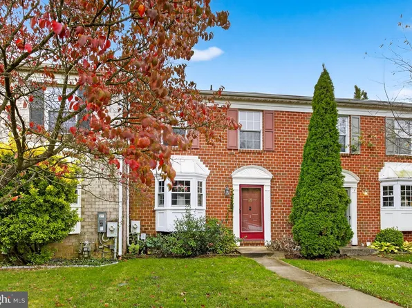 25 Longmont Ct, Cockeysville, MD 21030