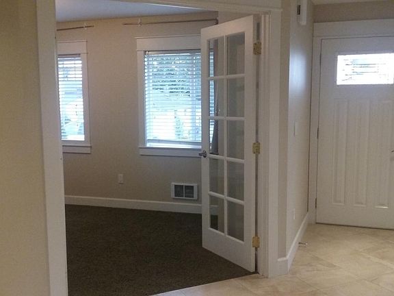 Front bedroom