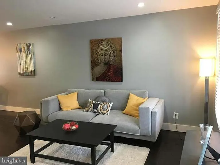 2232 16th St NE — Photo 3