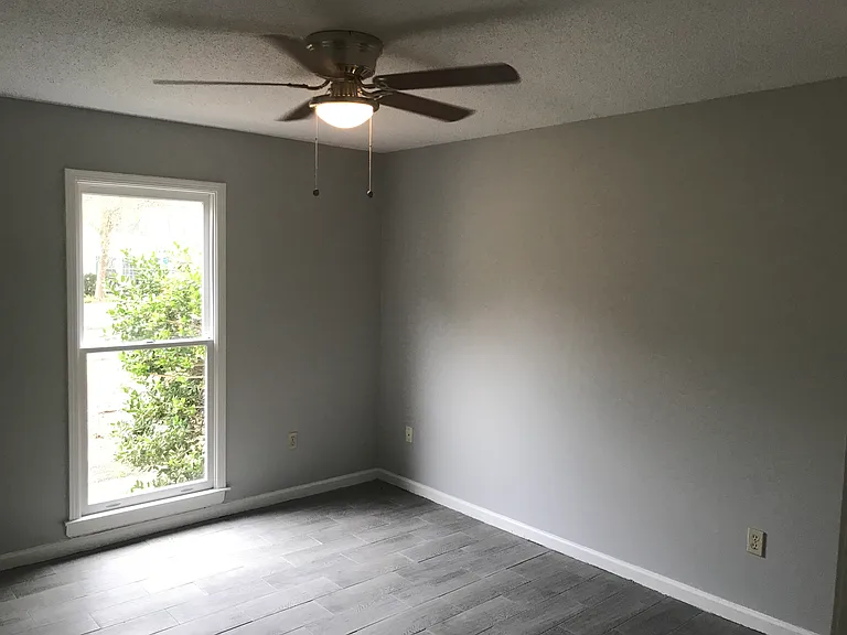 7028 Ashaway Cv — Photo 18