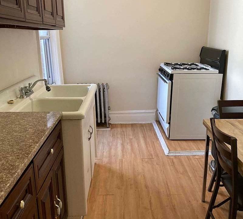 1st image of 28-16 41st Ave #2