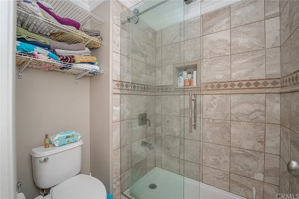 143 Fernpine Ln — Photo 4
