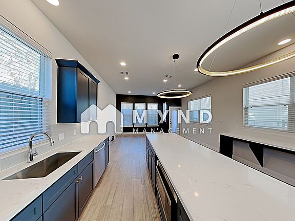 5th image of 508 W Donovan St Unit I