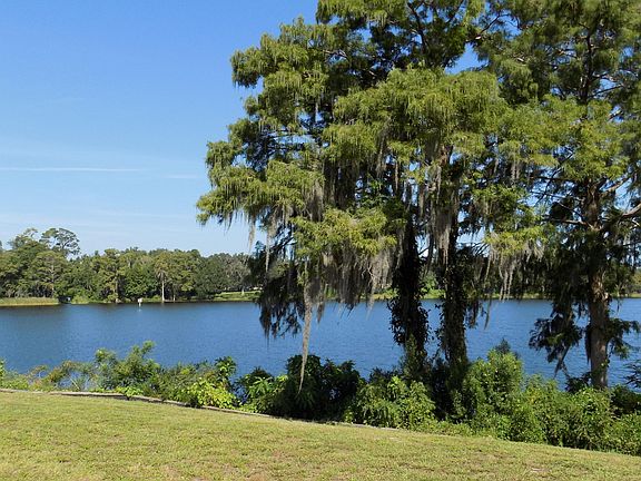 3rd image of LOT 6 YACHT CLUB Point
