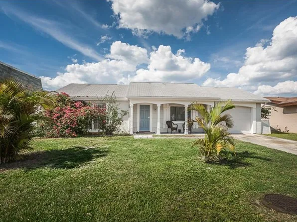 3817 Sail Dr, New Port Richey, FL 34652