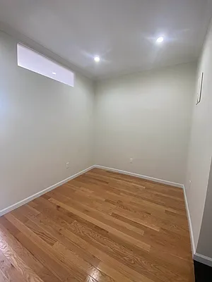 Rented by Compass | media 14