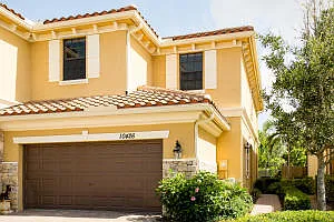 4 bed, 3.0 bath, 2076 sqft, $3,595 — Photo 1