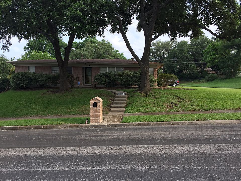 1st image of 238 One Oak Dr