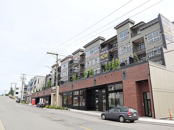 2nd image of 22348 North Ave #514