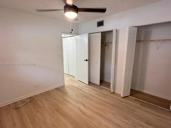 1035 Country Club Dr APT 102, Pompano Beach, FL 33063