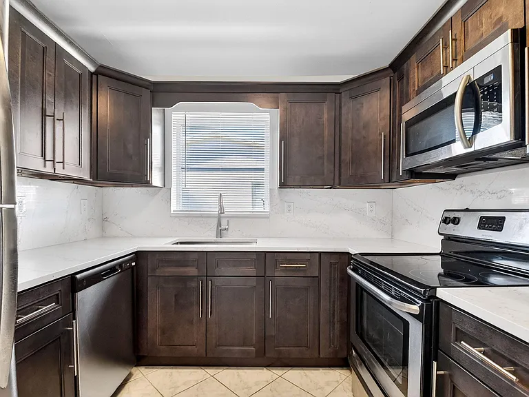 2783 Dudley Dr E #D — Photo 14
