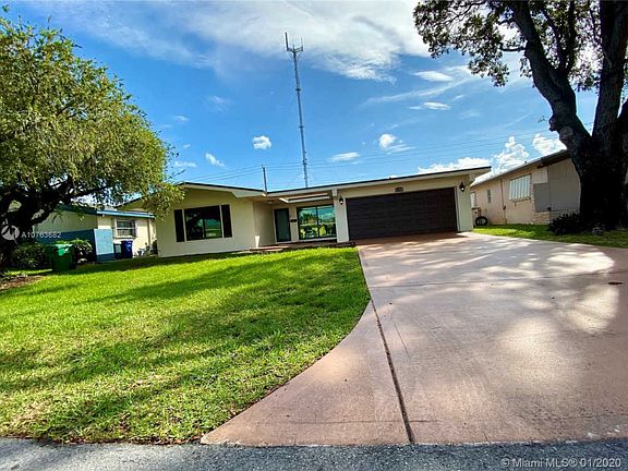 2nd image of 6768 Ixora Dr