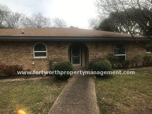 5th image of 702 Royal Oak Dr
