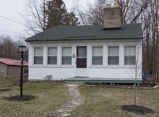 7313 N Dogwood Rd, Walkerton, IN 46574