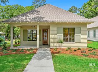 410 Azalea St #102, Fairhope, AL 36532