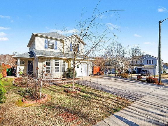 5th image of 3755 Brookchase Ln