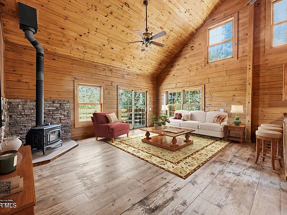 2nd image of 1516 Banff Dr