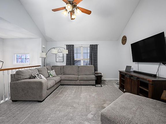 5th image of 4411 Garland St