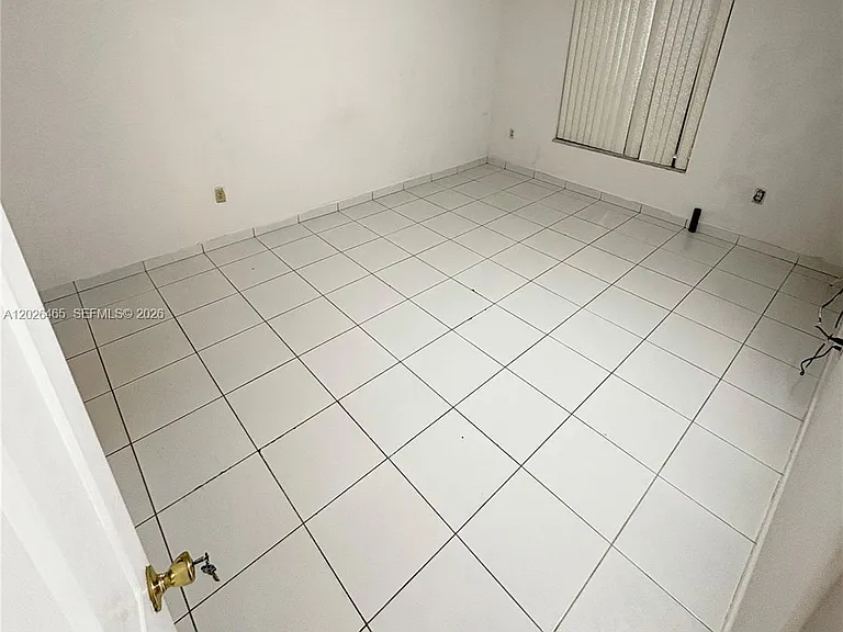 5201 NW 7th St #411 — Photo 10