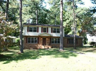 1395 Drayton Woods Dr, Tucker, GA 30084