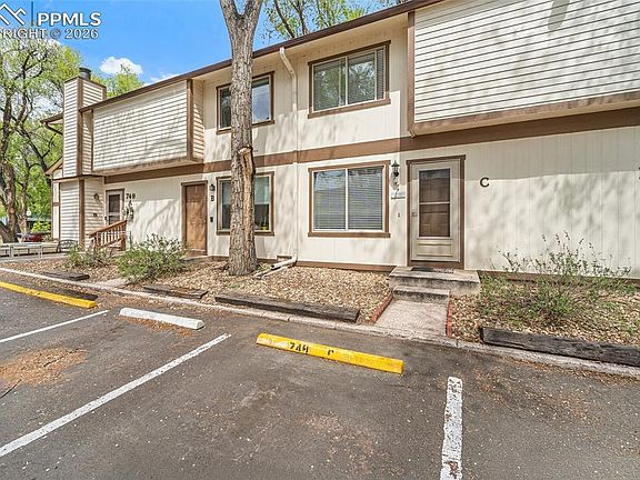 3rd image of 749 Alexander Rd APT C