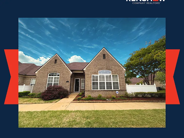 1381 Calumet Farms Dr — Photo 1