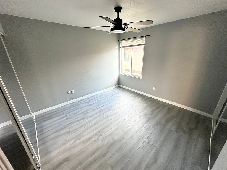 1000 W Macarthur Blvd #130 — Photo 5