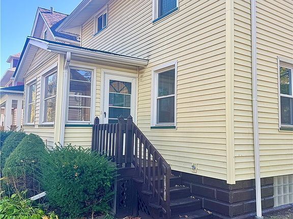 3rd image of 451 Lake View Park