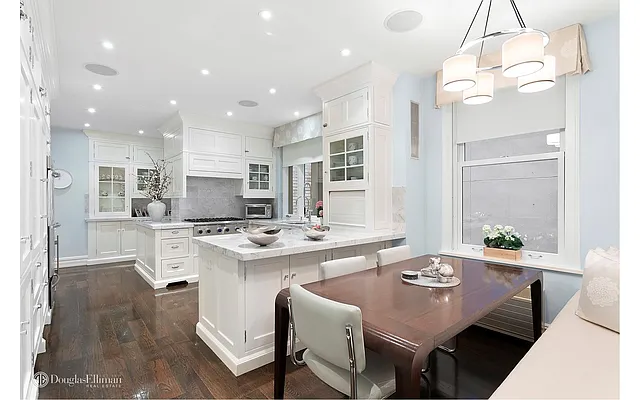 Sold by Douglas Elliman | media 18