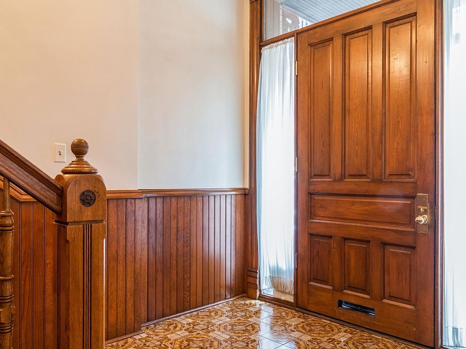 1st image of 2249 W Belmont Ave #2
